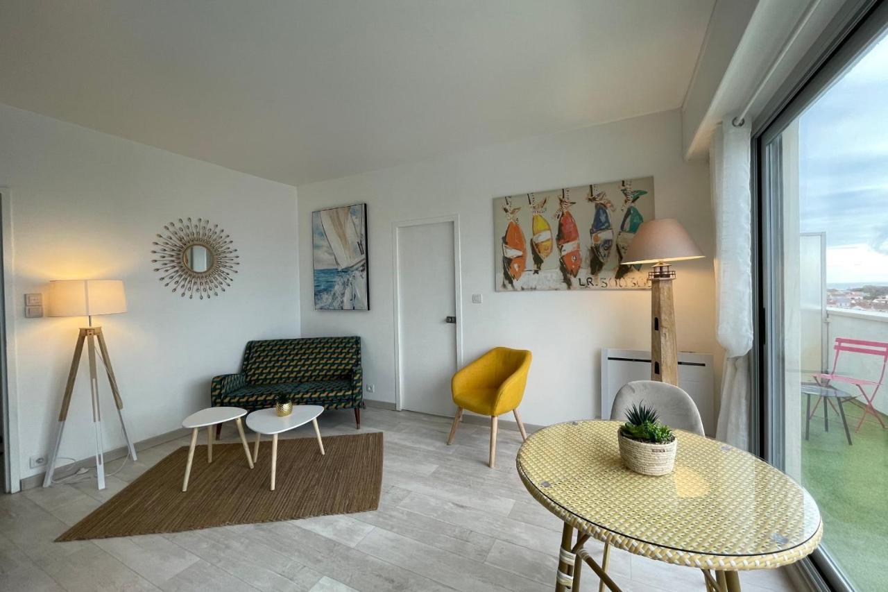 ラ・ロシェルBright Nest - Open View - Residential Areaアパートメント エクステリア 写真